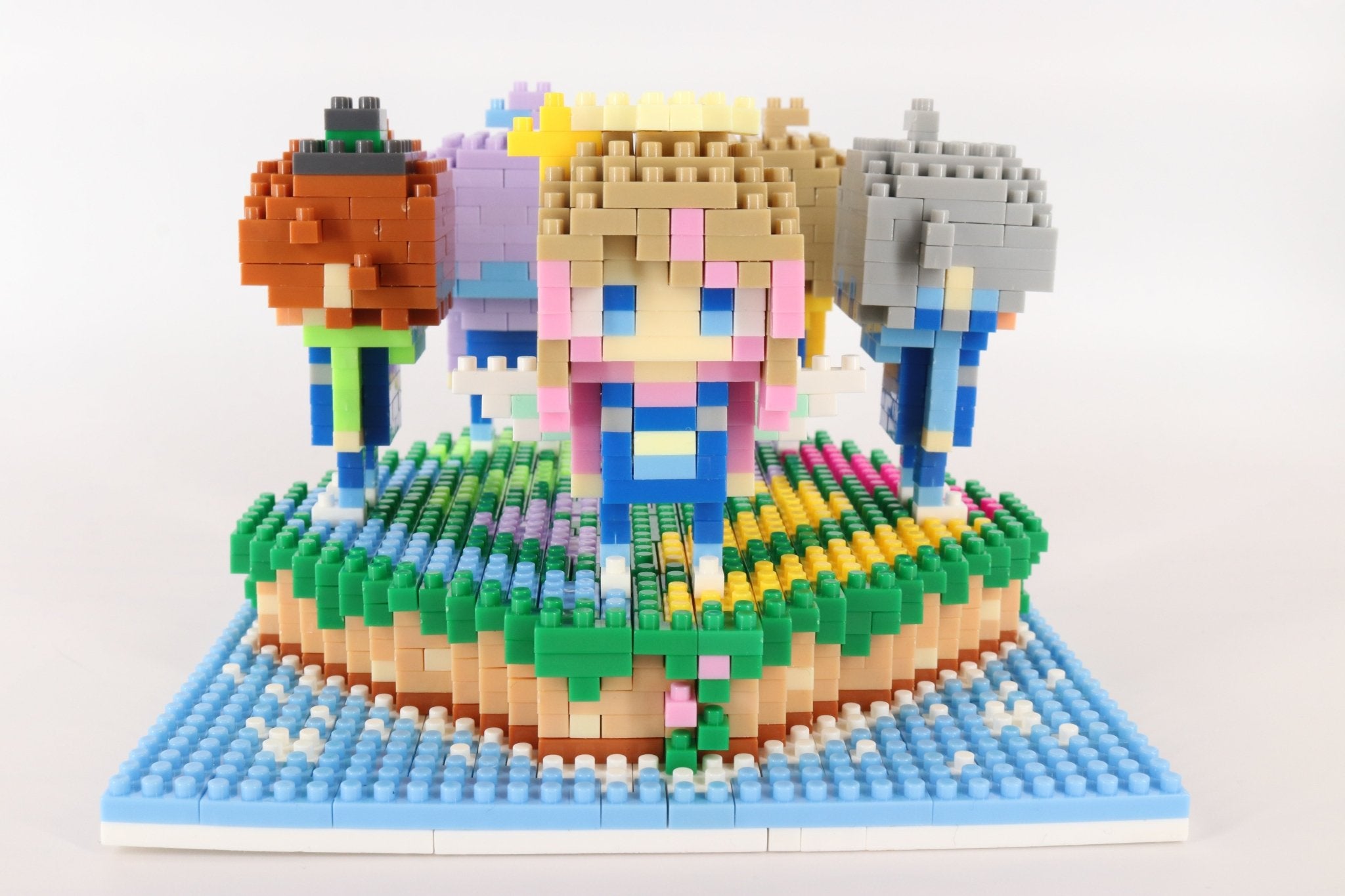 ぱちしゅうのげーむ屋さん キャラ5体＋ステージセット ミタクルブロックコラボフィギュア - ミタクルブロック公式オンラインストア