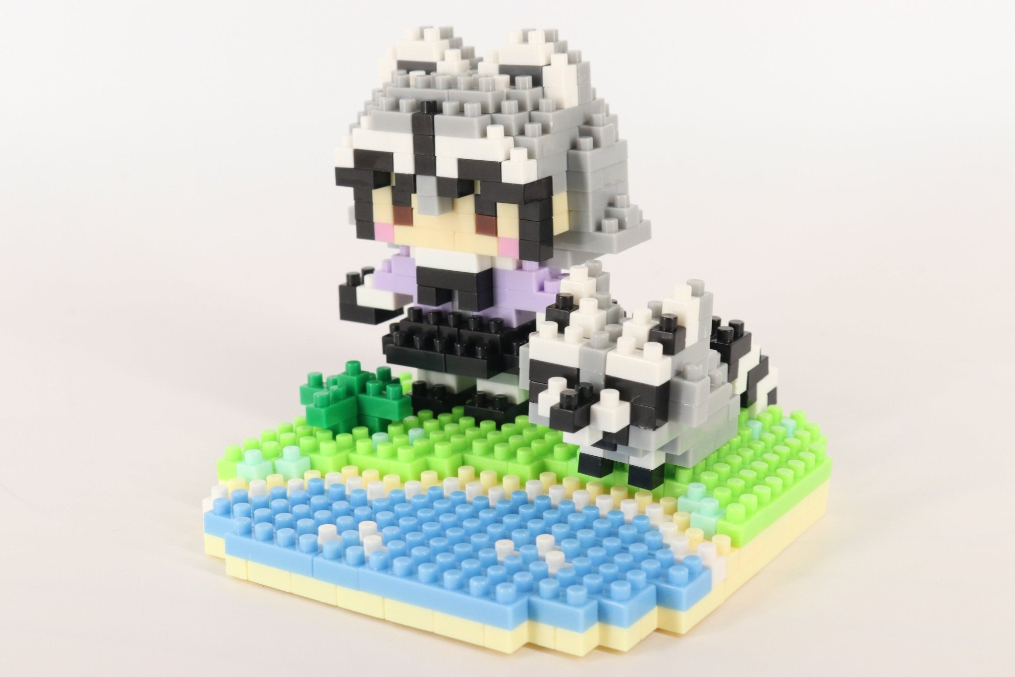 けものフレンズ アライグマ + ミニキャラ + ステージセット - ミタクルブロック公式オンラインストア